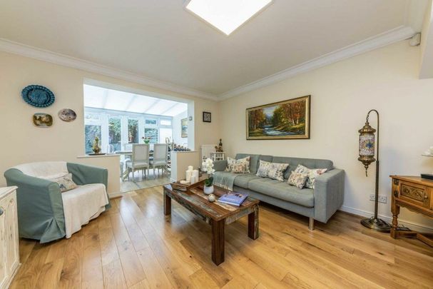 Nicholson Mews, Kingston Upon Thames, KT1 - Photo 1