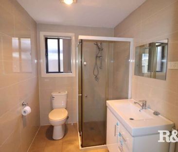 GRANNY FLAT WITH OWN ACCESS - Photo 4