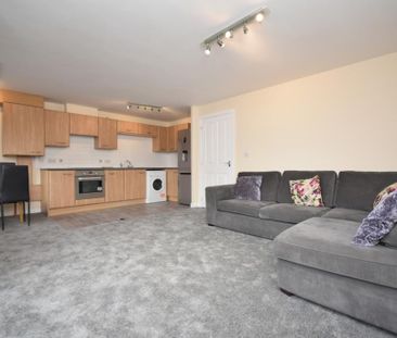 2 bedroom flat to rent - Photo 2