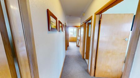 Tawhero - 3 Bedrooms - Photo 3