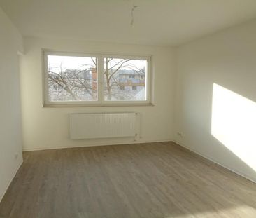 Großzügige, sanierte 3-Zimmer-Wohnung mit Balkon – ideal für junge ... - Photo 1
