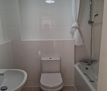 1 Bed Flat, Pine Lodge, L4 - Photo 6