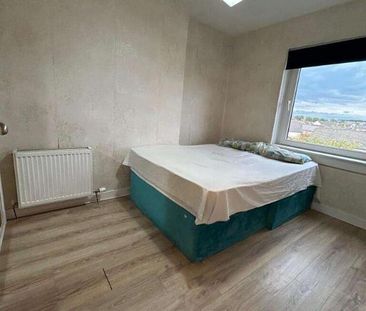 South Gyle Wynd, Edinburgh, Midlothian, EH12 - Photo 3