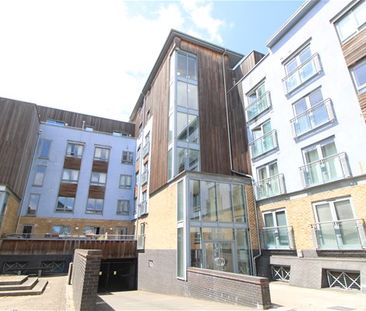 Quayside Drive, Colchester - Photo 4