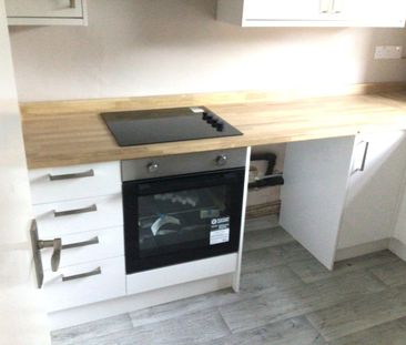 1 Bed Flat, Limefield Court, M7 - Photo 6