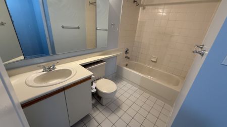 For Lease - 30 Malta Avenue Unit# 206, Brampton, Ontario - Photo 4