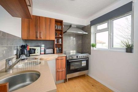 Shaw Drive, Walton-on-thames, KT12 - Photo 5