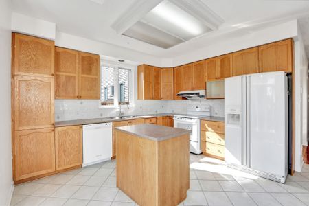 For Lease - 22 MOUNTAIN ASH Drive, Barrhaven, Ontario - Photo 4