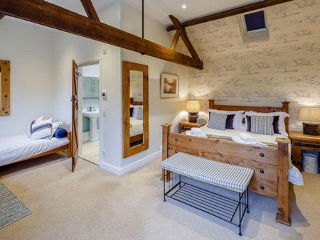 1 bedroom cottage to rent - Photo 2