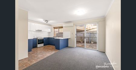 Comfortable Family Cul-de-Sac Living - Photo 4