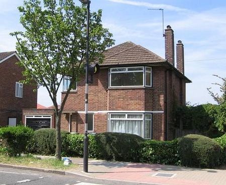 3 bedroom detached house to rent - Photo 4