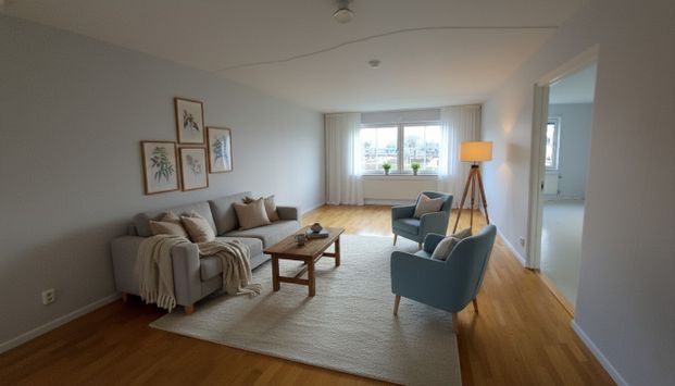 Mysig tvåa en trappa upp, med inglasad balkong - Photo 1