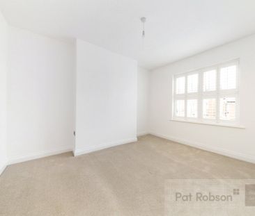 Elmfield Gardens, Newcastle Upon Tyne - Photo 6