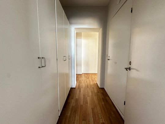 Bjäregatan 9 – 3 rok ( lgh 1103 ) - Photo 1