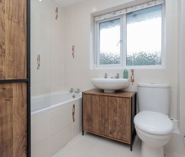 3 bed detached house to rent in Broadwater Avenue, Whitecliff, BH14 - Photo 6