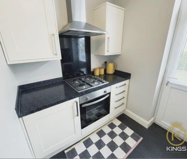 2 bedroom ground floor flat to rent - Photo 4