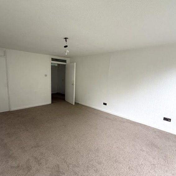 2 Bedroom Apartment To Let - Photo 1