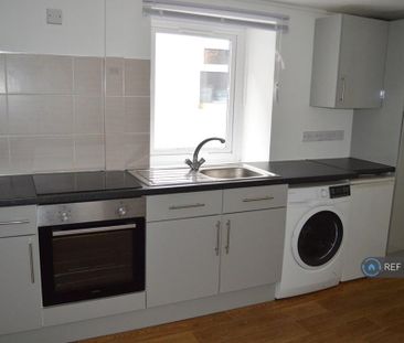 1 bedroom semi-detached house to rent - Photo 3