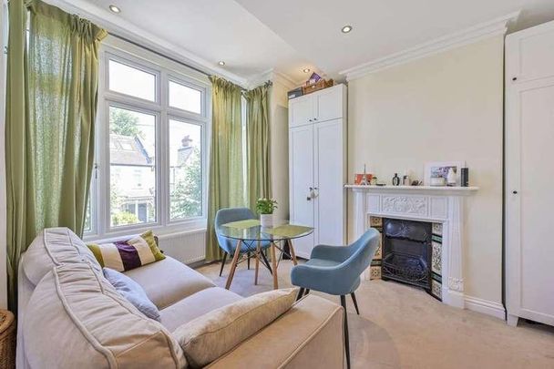 Oxford Avenue, Wimbledon, SW20 - Photo 1