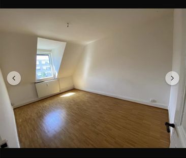 Gemütliche klein Dachwohnung in basel - Foto 1