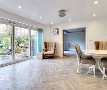 4 bedroom detached house to rent - Photo 3