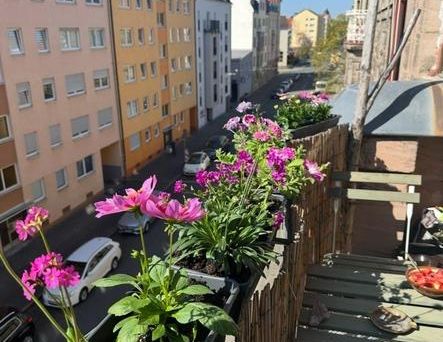 Geräumige 3-Zimmer-Wohnung, zentrumsnah, 2 Balkone - Foto 1