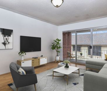 Modern Unit - Photo 3