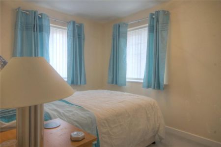 3 bedroom detached house to rent - Photo 3