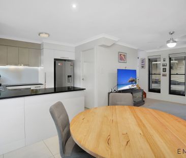 1/41 Eversley Terrace, Yeronga QLD 4104 - Townhouse For Rent | Domain - Photo 5