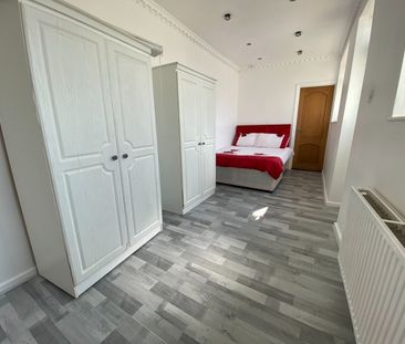 1 Bed Detached House, Fleetwood Road, NW10 - Photo 5