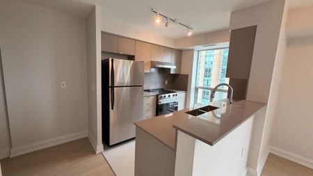 For Lease - 28 Olive Avenue Unit# 1111, Toronto, Ontario - Photo 2