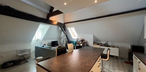 Appartement te huur in Tournai voor € 675 met 1 slaapkamer - Photo 2