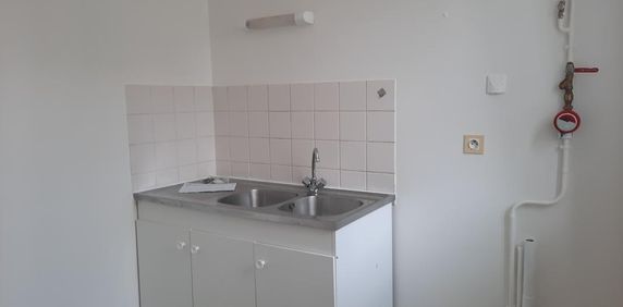 Location Appartement 2 pièces 46 m² La Châtre - Photo 2