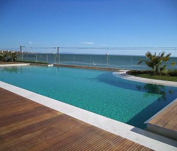 3 Bedroom Apartment with swimming pool, Monte Estoril, Cascais - Photo 3