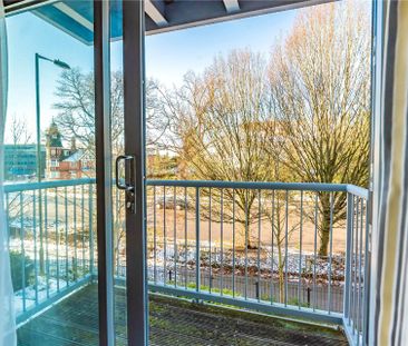 Brand House, Coombe Way, GU14 - Photo 6