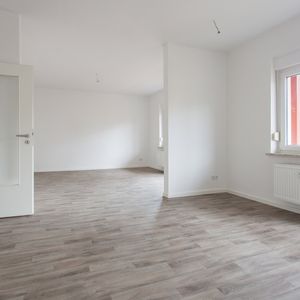 Top renovierte Musterwohnung mit Sonderausstattung - Foto 3