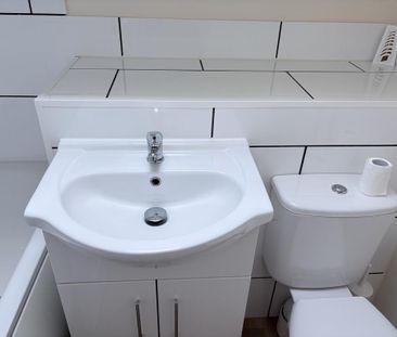 3 bedroom maisonette to rent - Photo 6