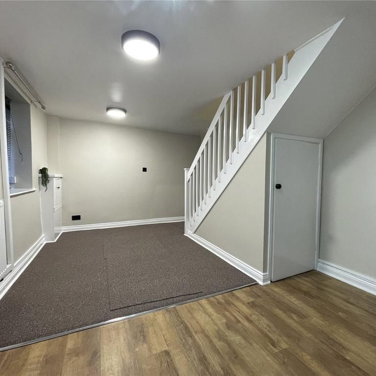 1 bedroom semi-detached house to rent - Photo 1