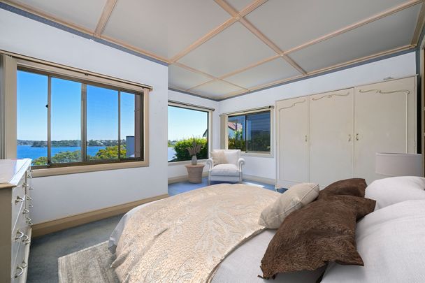 Get beachside this summer APPLY ONLINE BY ENTERING THIS LINK INTO YOUR BROWSER: t-app.com.au/rwb - Photo 1