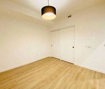 This beautiful 2bedroom condo - Photo 3