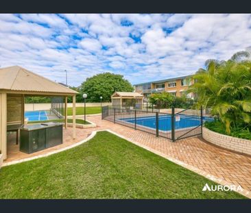 Elevated Inner-City Living with River Breezes - Photo 2