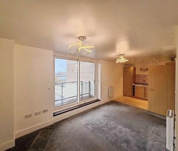 Ferry Court, Cardiff, CF11 - Photo 2