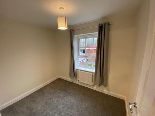 4 bedroom detached house to rent - Photo 1