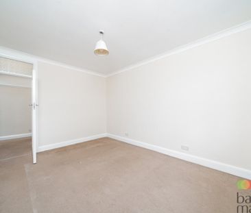 Abbots Gardens - Photo 4