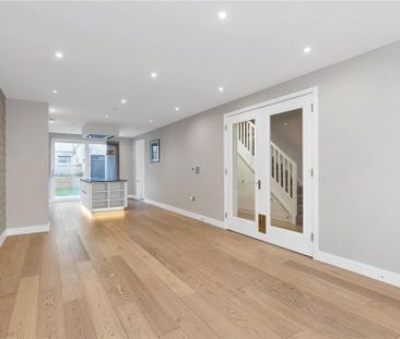 4 bedroom terraced house to rent - Photo 1