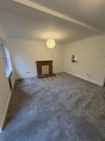 3 bedroom house to rent - Photo 2