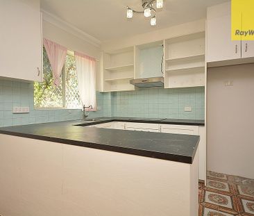 Freshly Painted & Ready to Move In - Modern 2-Bedroom Unit in Prime... - Photo 5