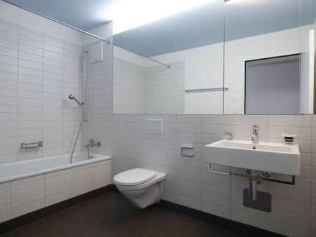 Your new home? Attractive and modern penthouse apartment in Bonstetten - Photo 3