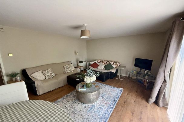 3 Kings Court, Belfast BT10 0AF - Photo 1