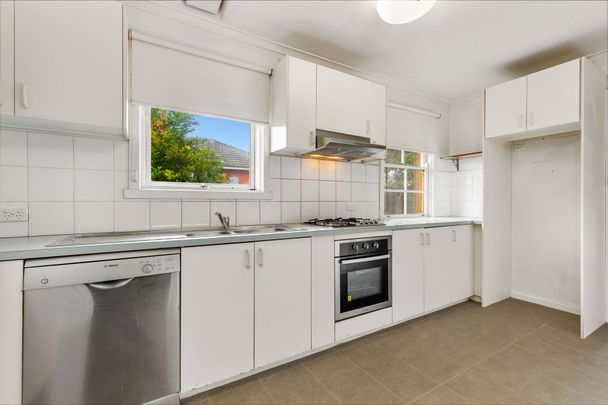 Lovely 3 Bedroom Family Home..... - Photo 1